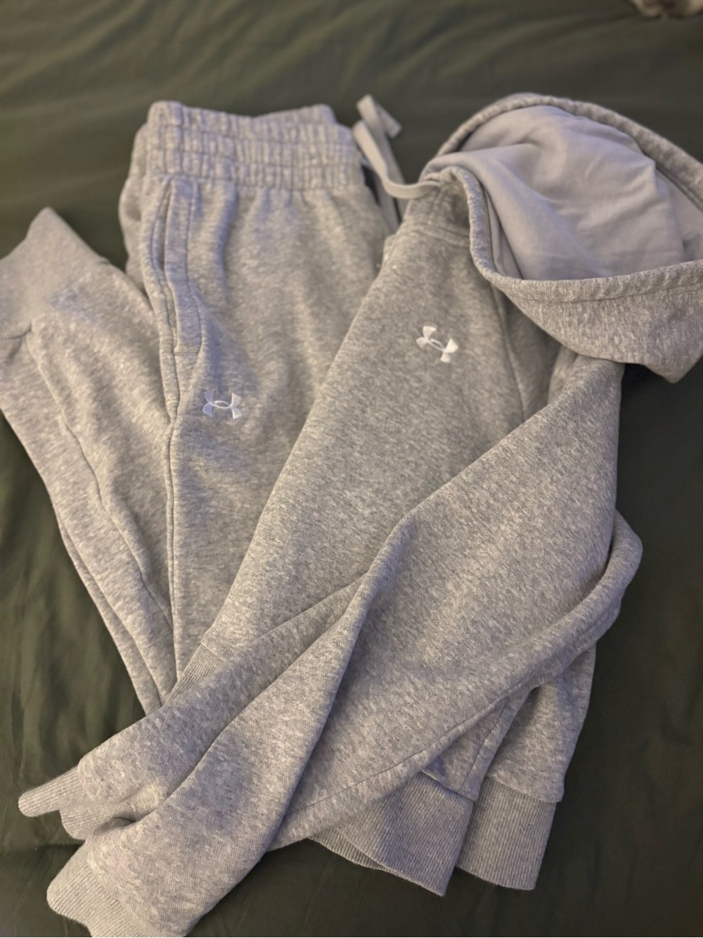Under Armour ladies Light Gray Hoodie & Joggers Set